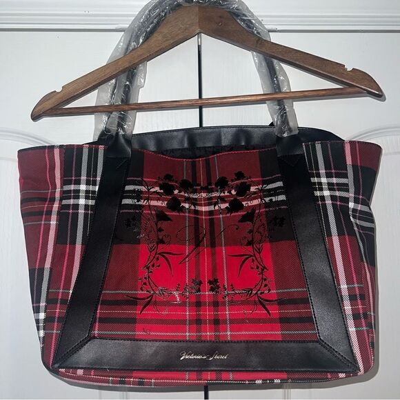 Victoria’s Secret plaid multi color red tote - Picture 1 of 10